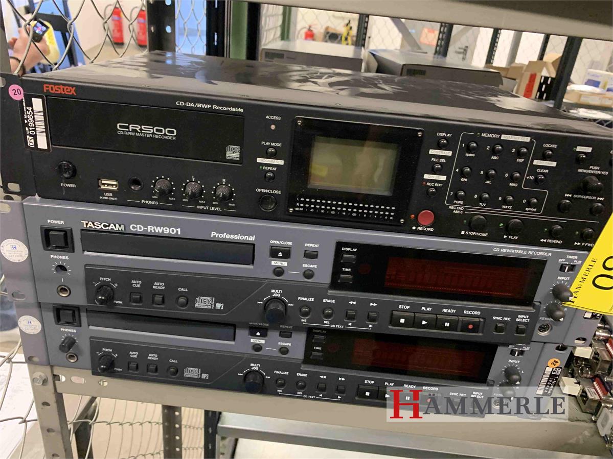 TASCAM CD-RW901 Professional CD Rewritable Recorder